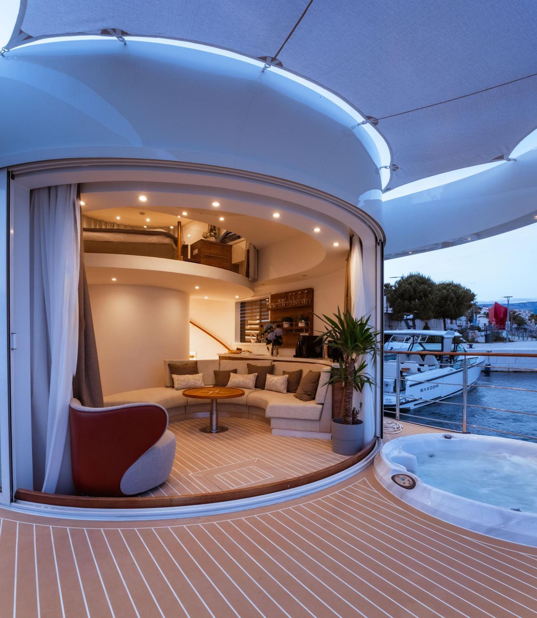 Båthotell Luxury Floating -